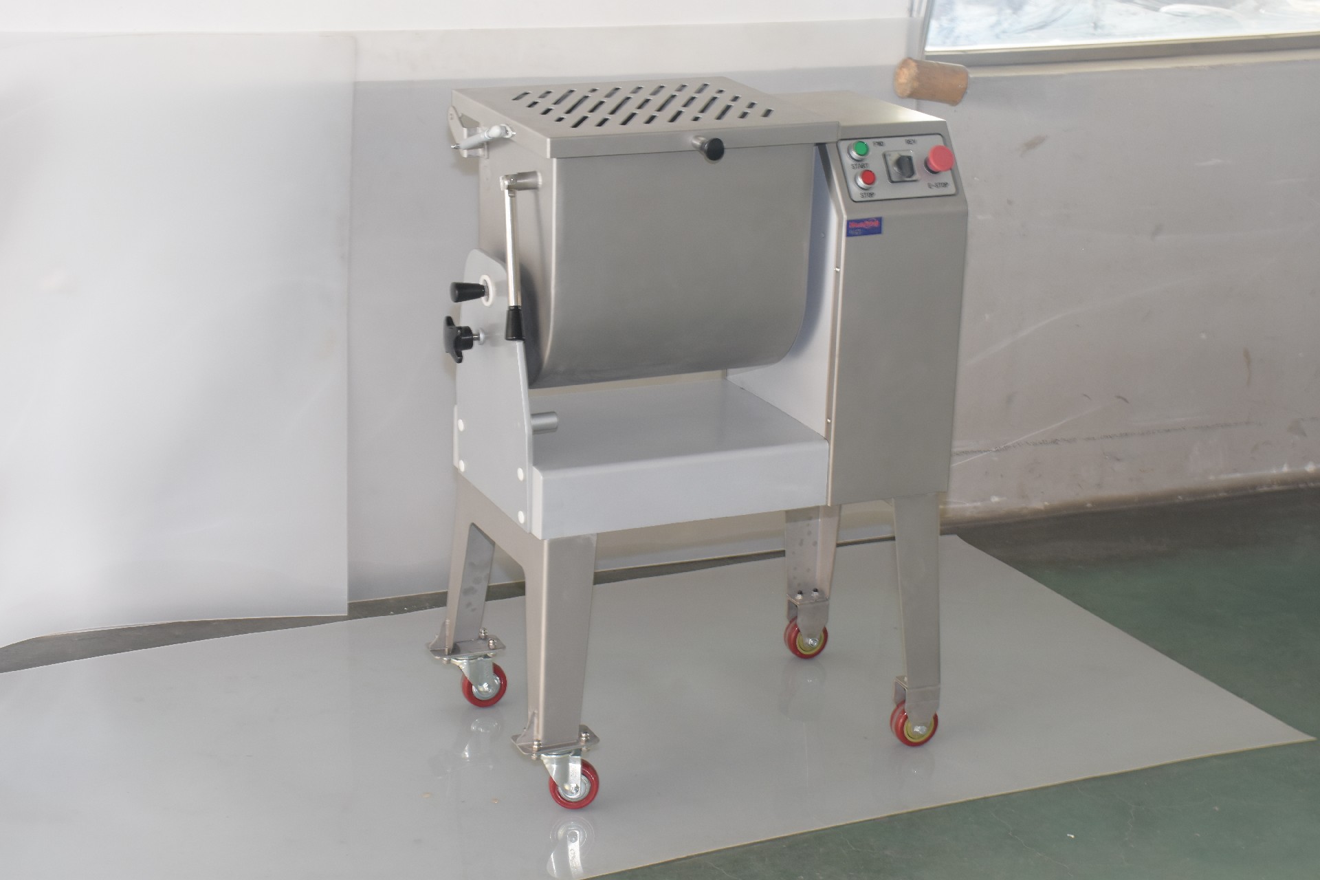 GL-40 Stuffing machine